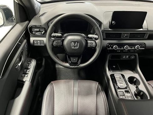 New 2025 Honda Pilot Black Edition image 17