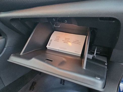 Used 2019 Nissan Kicks SV image 18