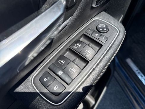 Used 2021 RAM 1500 Laramie w/ Sport Appearance Package AWD/4WD image 24
