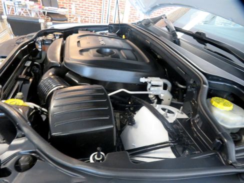 Used 2017 Jeep Grand Cherokee Laredo image 51