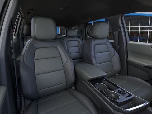 New 2027 Chevrolet Equinox LT w/ Convenience Package II FWD image 16