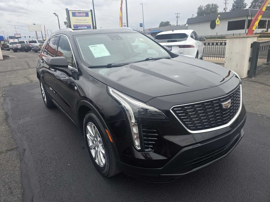 Used 2020 Cadillac XT4 Luxury w/ Cold Weather Package AWD/4WD image 5