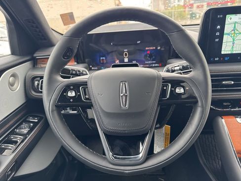 New 2025 Lincoln Aviator Black Label image 23