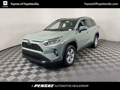 Used 2020 Toyota RAV4 XLE image 1