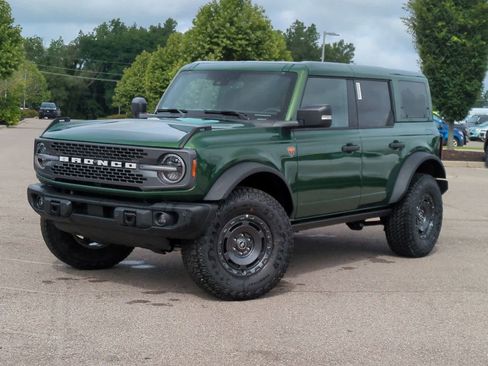 New 2025 Ford Bronco Badlands image 1