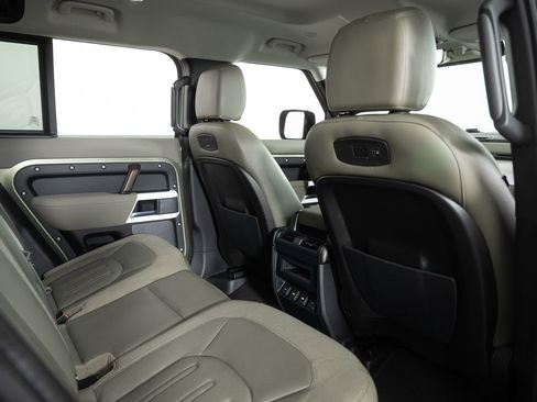 Used 2020 Land Rover Defender 110 S image 21