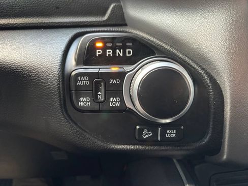 Used 2019 RAM 1500 Big Horn AWD/4WD image 40