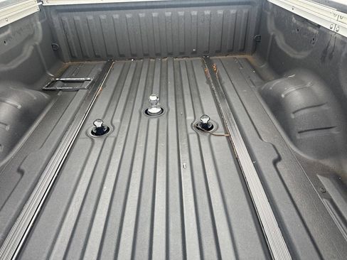 Used 2019 Nissan Titan PRO-4X w/ Pro-4x Convenience Package image 5