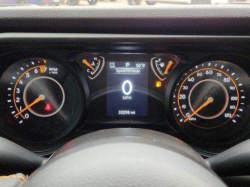 Used 2025 Jeep Gladiator Sport AWD/4WD image 18