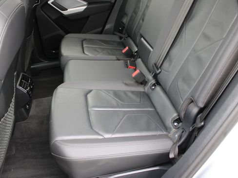 Used 2022 Audi Q3 2.0T Premium w/ Convenience Package image 23