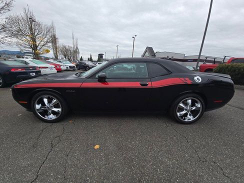 Used 2015 Dodge Challenger R/T Plus image 6