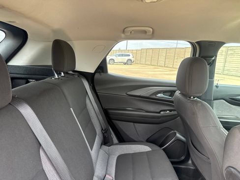 Used 2025 Chevrolet TrailBlazer LT w/ Driver Confidence Package FWD image 35