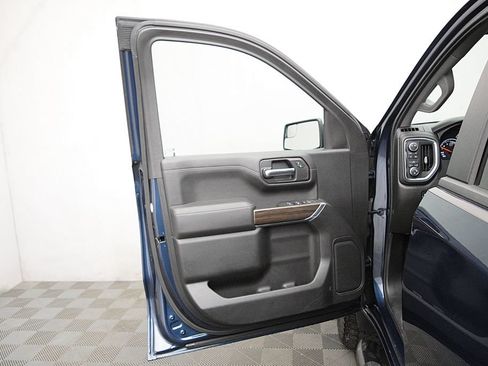 Used 2020 Chevrolet Silverado 1500 LT AWD/4WD image 9