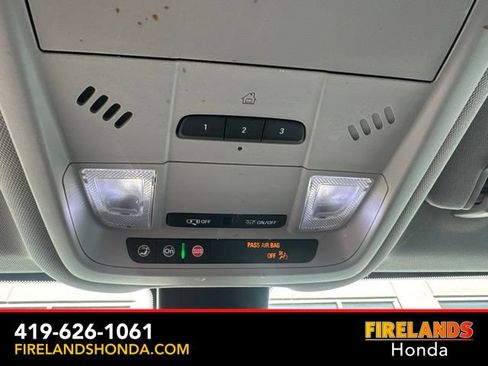 Used 2020 Chevrolet Equinox LT FWD image 27