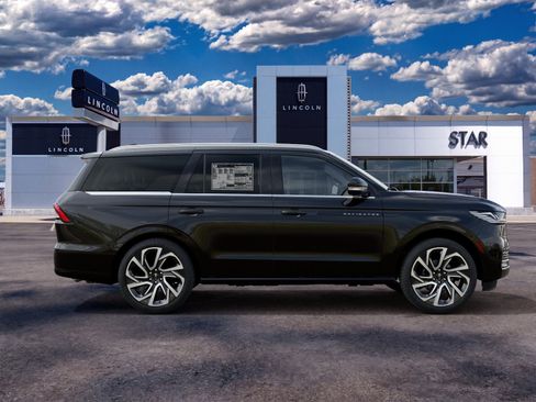 New 2027 Lincoln Navigator Black Label AWD/4WD image 5