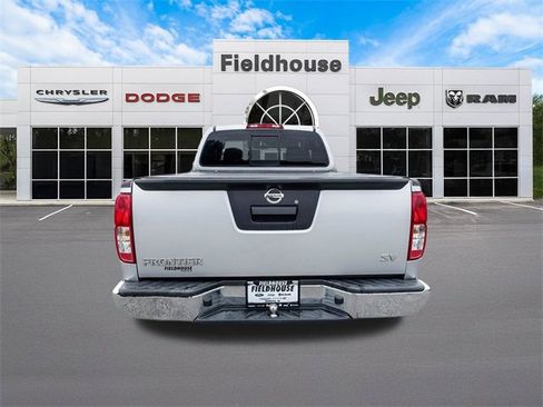 Used 2014 Nissan Frontier SV image 23