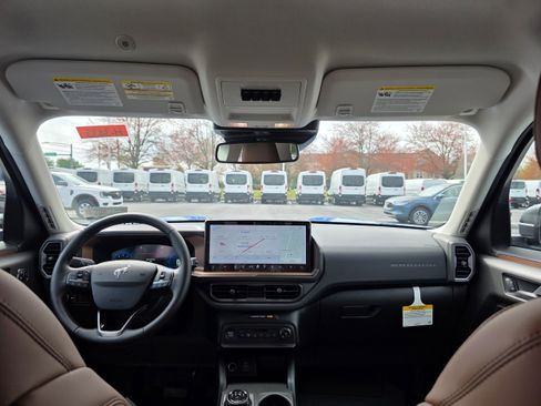 New 2026 Ford Bronco Sport Outer Banks w/ Sasquatch Outer Banks Package image 19