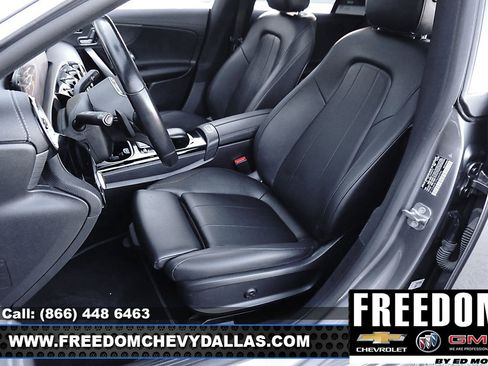 Used 2023 Mercedes-Benz CLA 250 4MATIC w/ Premium Package image 9