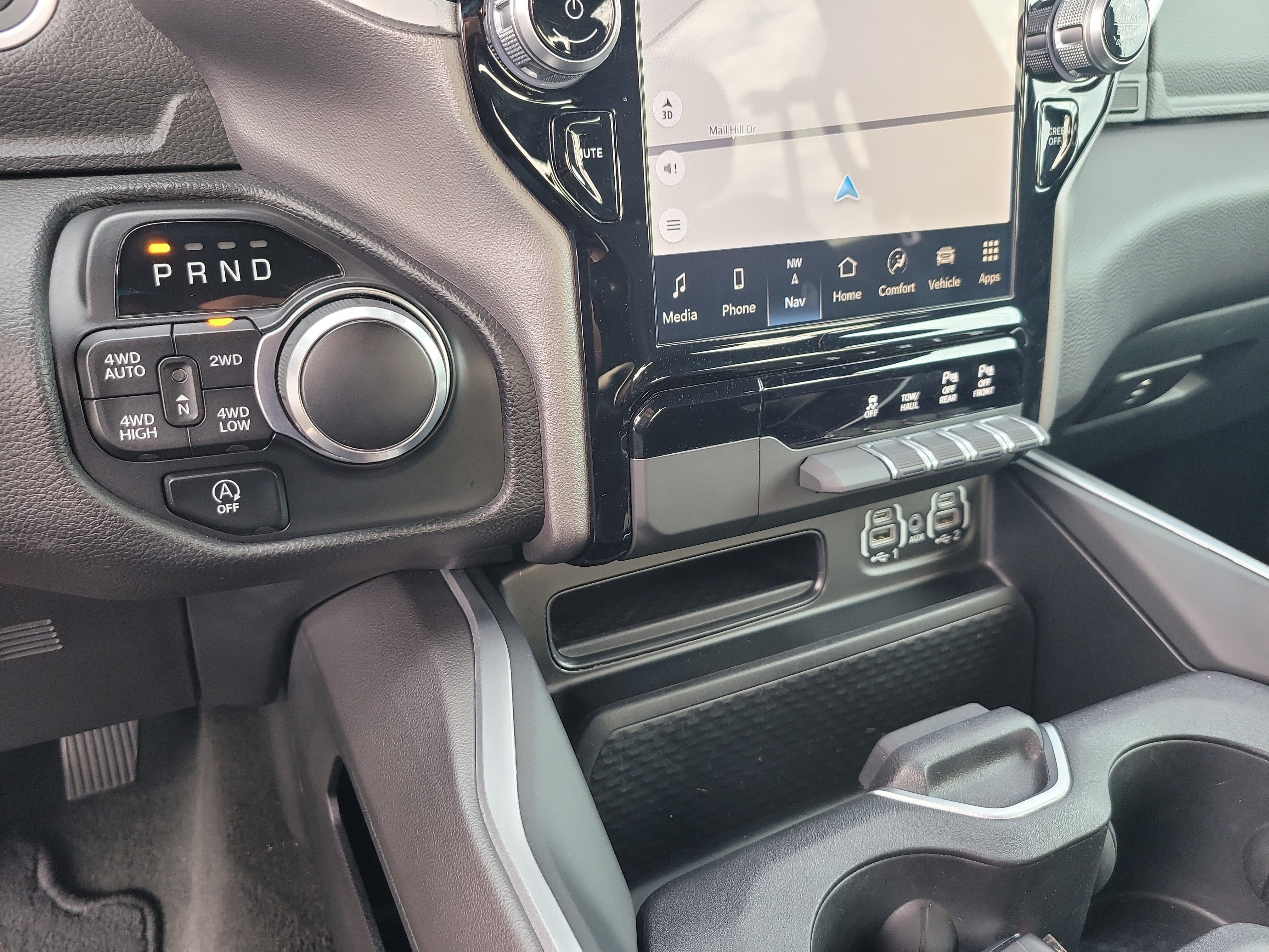 Used 2023 RAM 1500 Big Horn AWD/4WD image 24