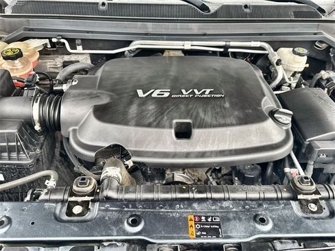 Used 2019 Chevrolet Colorado LT image 25