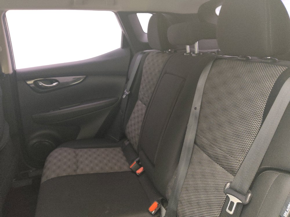 Used 2021 Nissan Rogue Sport SV FWD image 18