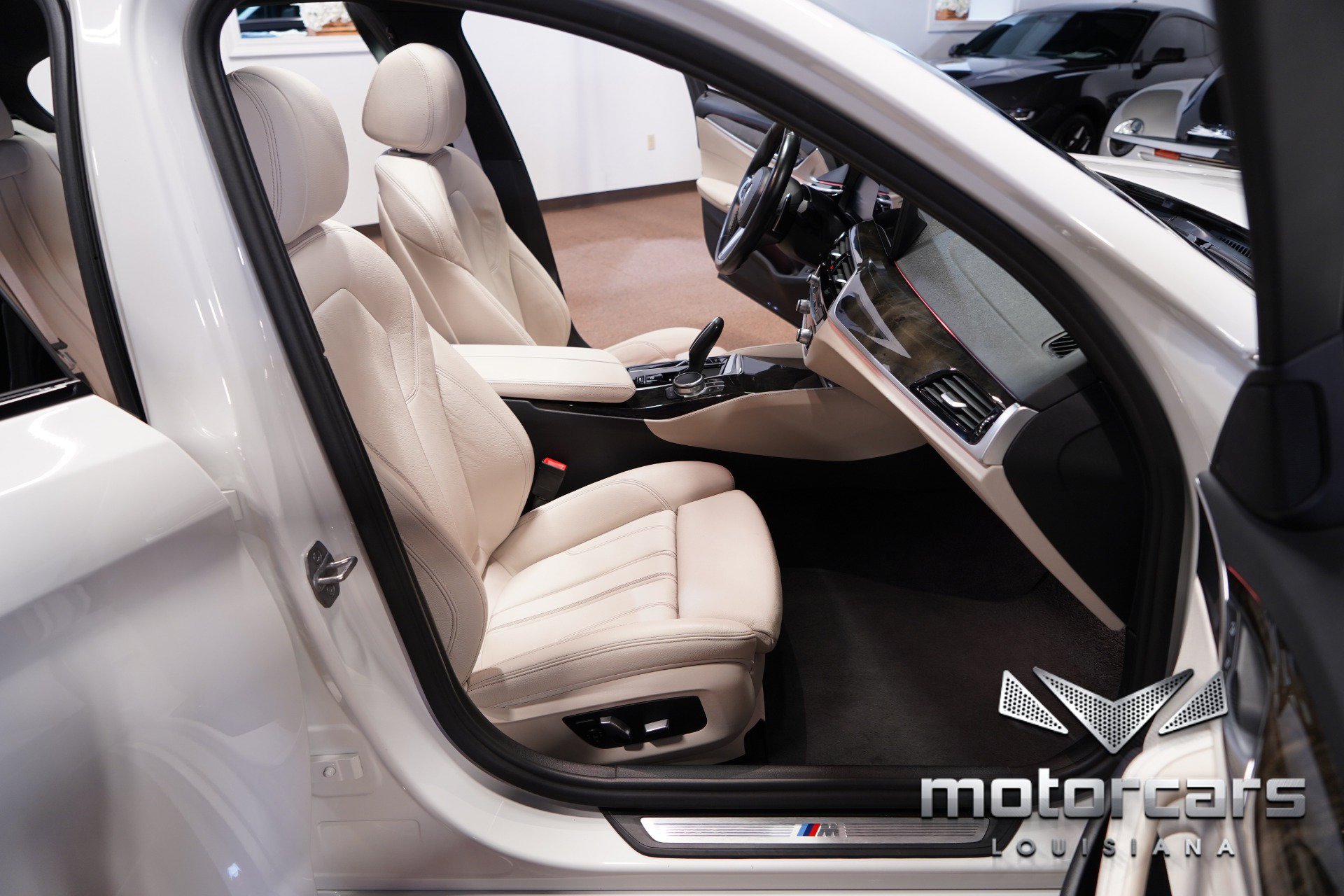 Used 2022 BMW 540i w/ M Sport Package RWD image 32