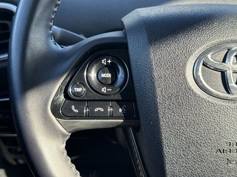 Used 2021 Toyota Prius Prime Limited image 8