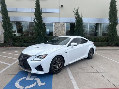 Used 2017 Lexus RC F image 1