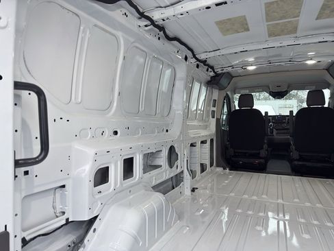 New 2025 Ford Transit 250 Low Roof AWD image 9