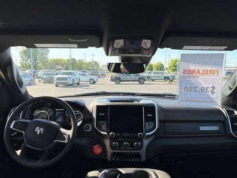 Used 2025 RAM 1500 Big Horn AWD/4WD image 15
