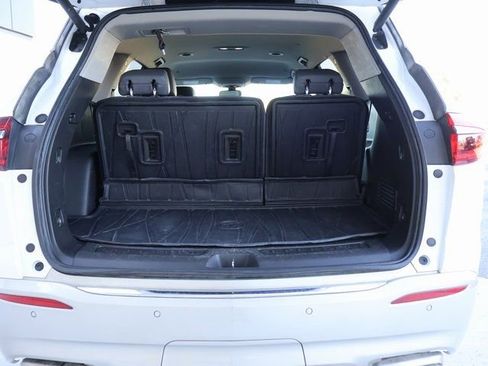 Used 2021 Buick Enclave Essence image 21