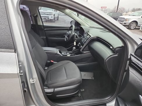Used 2022 Hyundai Tucson SE image 21