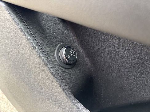 Used 2019 Cadillac XT5 Premium Luxury image 59