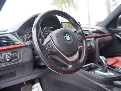 Used 2015 BMW 328i Sedan w/ Premium Package image 9