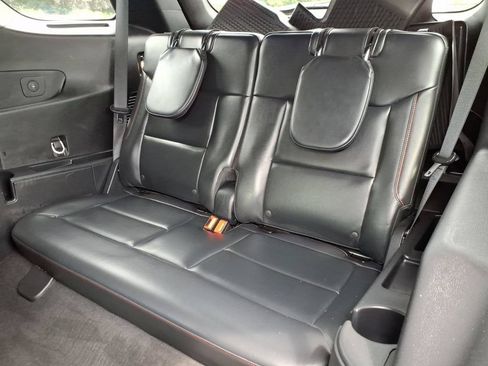 Used 2025 Ford Explorer ST-Line AWD/4WD image 12
