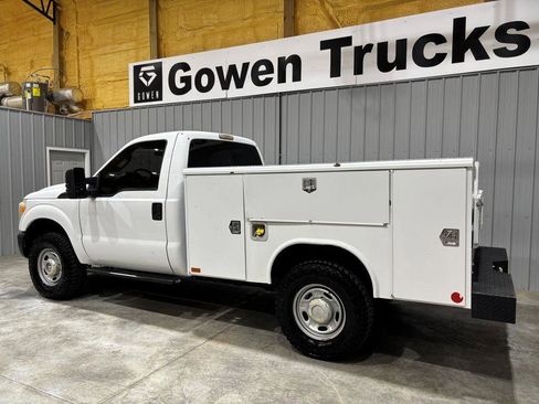 Used 2011 Ford F250 XL AWD/4WD image 5