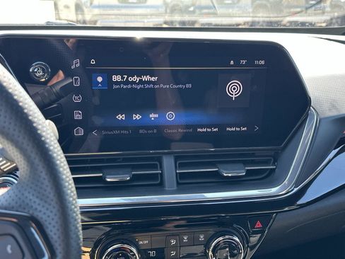 Used 2024 Chevrolet Trax RS w/ Driver Confidence Package image 15