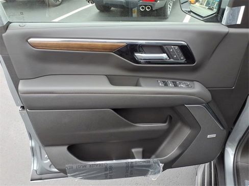 New 2026 Chevrolet Tahoe High Country w/ Sun And Tow Package image 11