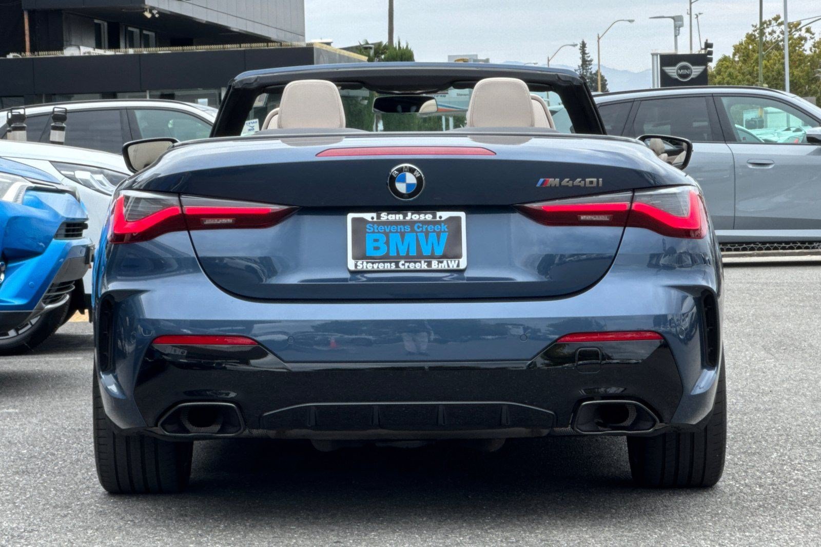 Used 2024 BMW M440i Convertible RWD image 10