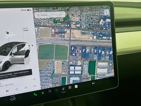 Used 2022 Tesla Model Y Performance image 21