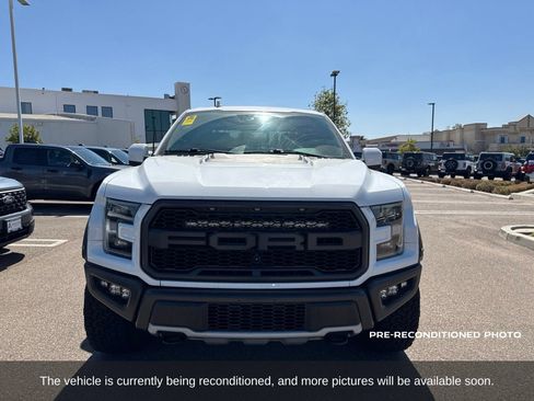 Used 2019 Ford F150 Raptor w/ Equipment Group 802A Luxury AWD/4WD image 9
