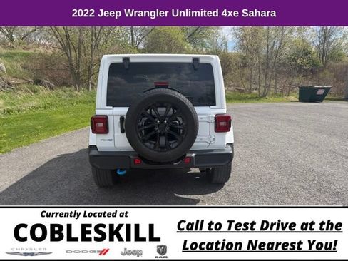 Used 2022 Jeep Wrangler Unlimited Sahara AWD/4WD image 5