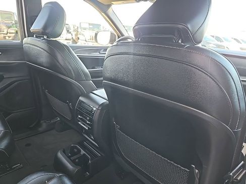 Used 2024 Jeep Grand Cherokee L Limited w/ Luxury Tech Group II image 92