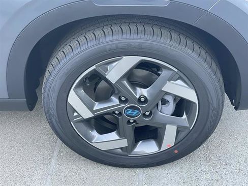 New 2026 Hyundai Venue SEL FWD image 29
