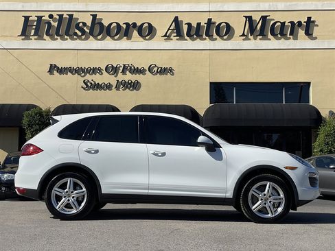 Used 2014 Porsche Cayenne S image 4