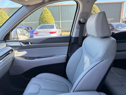 Used 2023 Hyundai Palisade SEL w/ Premium Package image 22