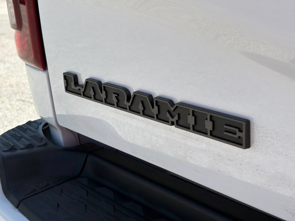 Used 2026 RAM 3500 Laramie AWD/4WD image 14