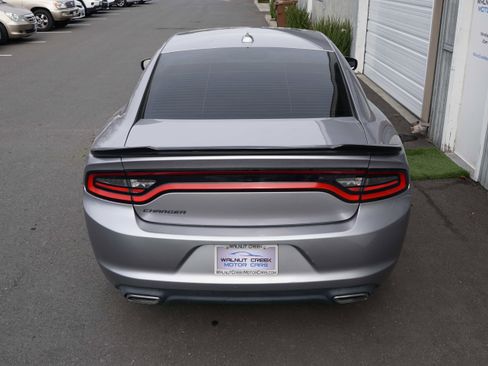 Used 2016 Dodge Charger SXT image 13