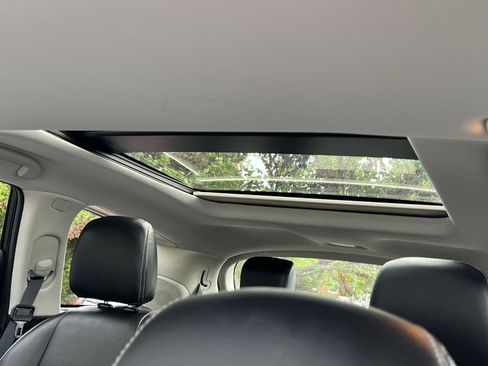 Used 2019 INFINITI QX60 Luxe w/ Sensory Package AWD/4WD image 33