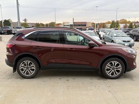 Used 2021 Ford Escape SEL image 4